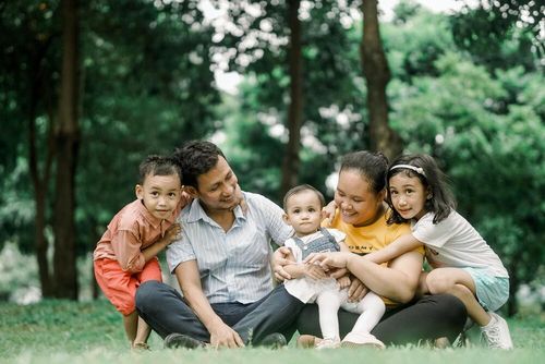 afeksi anak keluarga bahagia